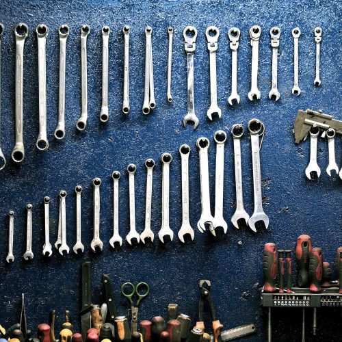 Wrench set shop